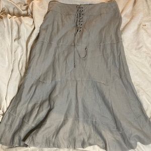 Gray long skirt. Size large Cabi